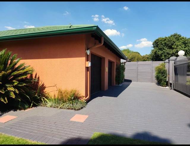 3 BEDROOM HOUSE FOR SALE IN SASOLBURG EXT 11